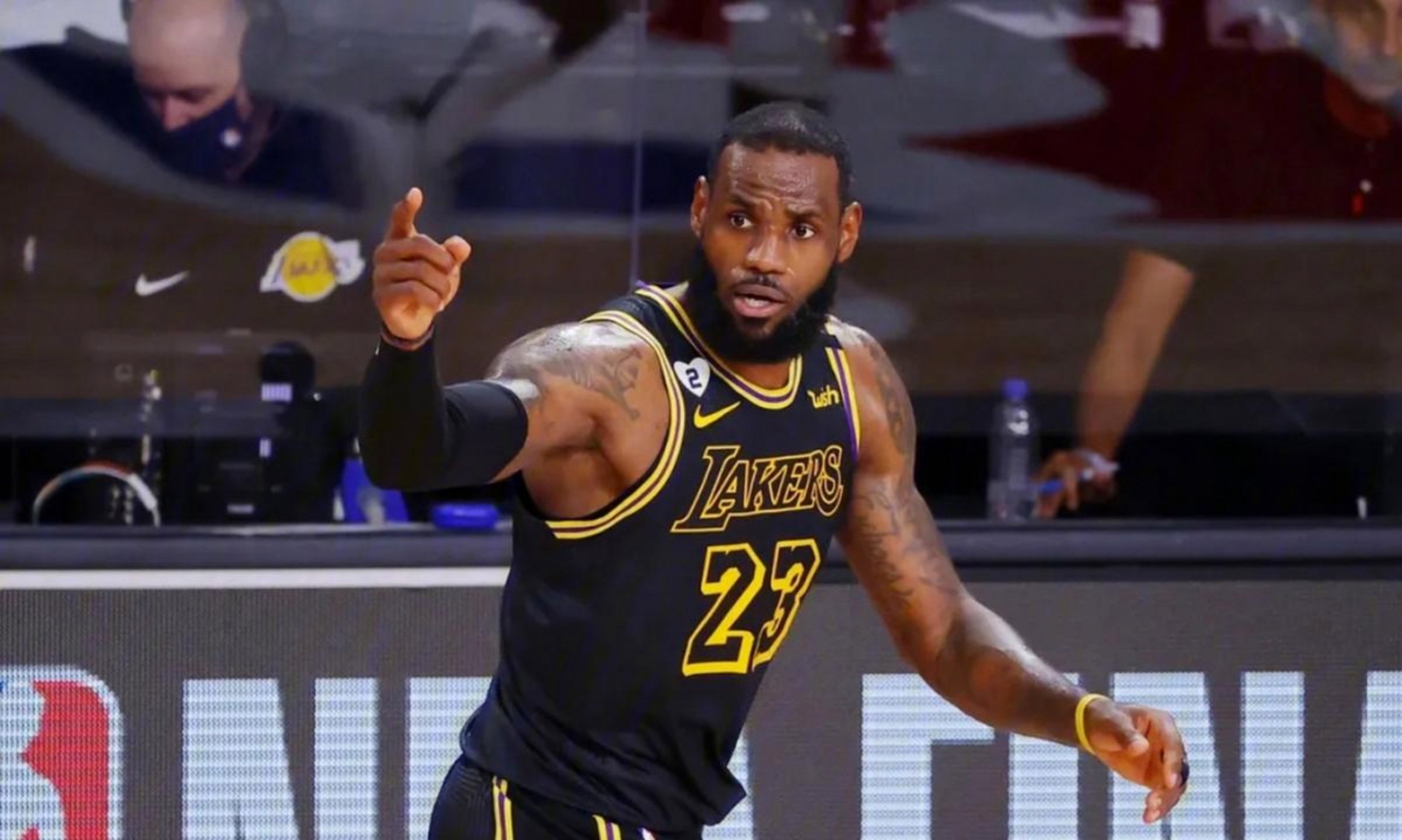 金年会中国站-关键时刻洛杉矶湖人临场应变：意甲节点到来，悬念犹存，更衣室氛围转暖的简单介绍