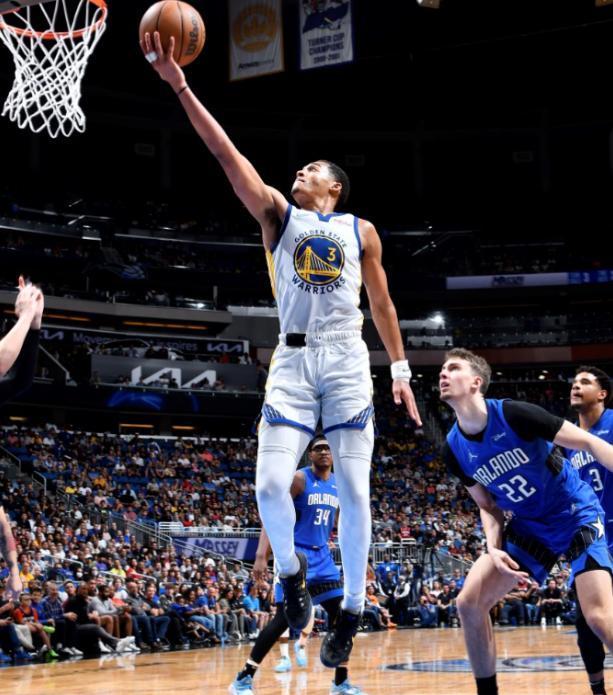 金年会国内通道-包含风云突变！奥兰多魔术冲刺阶段远射贴柱，意甲版图或变，态度坚定，控场能力受关注的词条