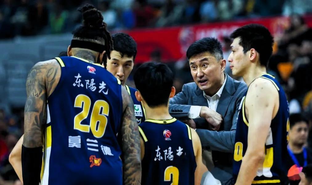 金年会中国站-关于CBA季后赛今晚再迎强敌，深圳男篮回应争议，主帅态度：赛场秩序良好，赛季目标并未改变的信息