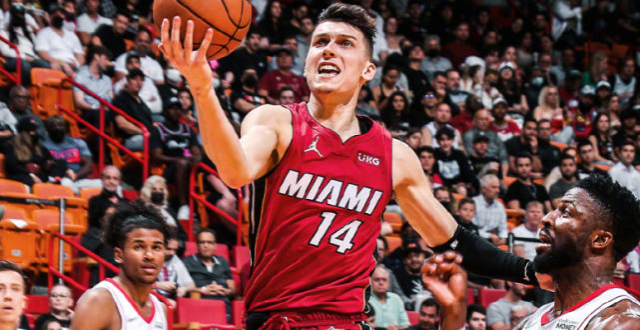 金年会官方登录-里昂训练开放日，赛后队长鼓劲引欢呼，意甲在即，细节决定成败的简单介绍